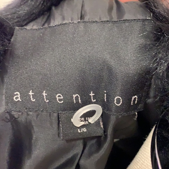 Attention large fur plaid jacket - Picture 3 of 3